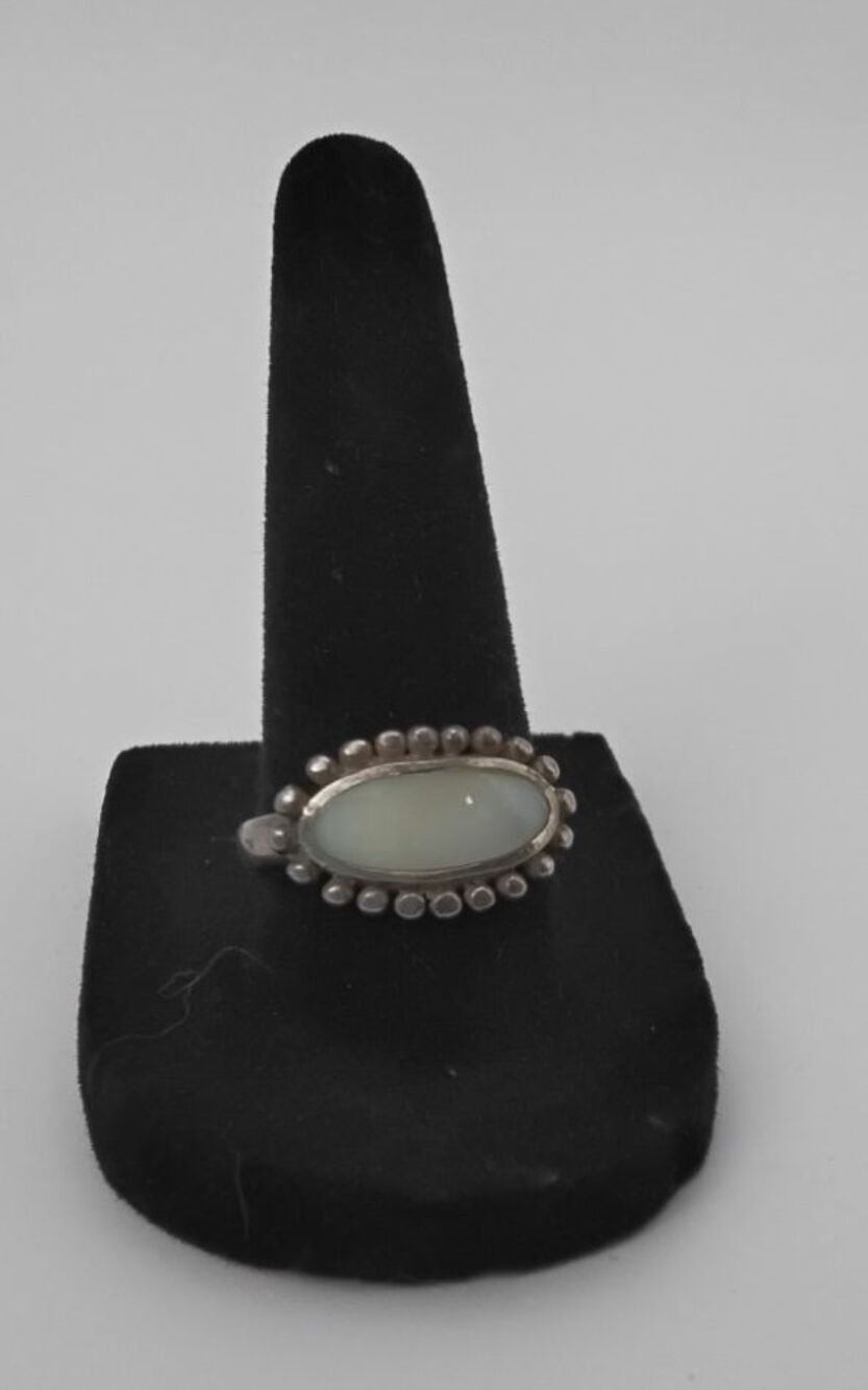Vntage Sterling Silver 925 Mother Of Pearl Navajo Ring Signed Cooper Willie 8.5